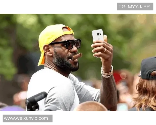 足球巨星与雪茄的优雅碰撞：那些独特的时刻与背后的故事