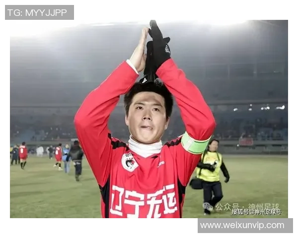 从前的足球传奇球星回顾与经典时刻再现