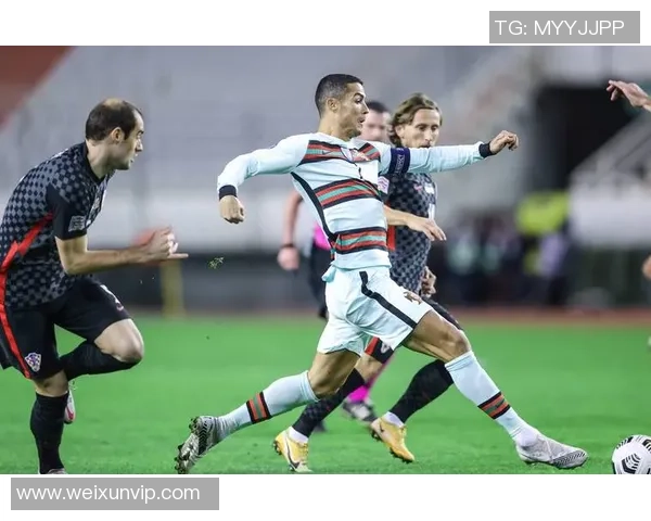 如何找到足球球星素材的最佳途径和资源分享技巧